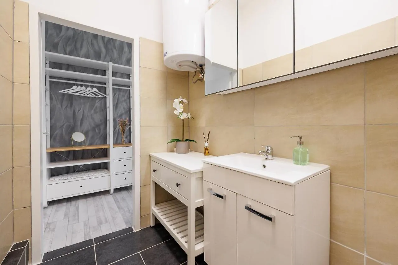 #16 Relax Apartment Prater/Messe Vienna 0*,  Austria